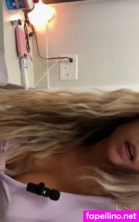 Xoxo Bambifit OnlyFans Thumbnail #yOFAhkjE0k