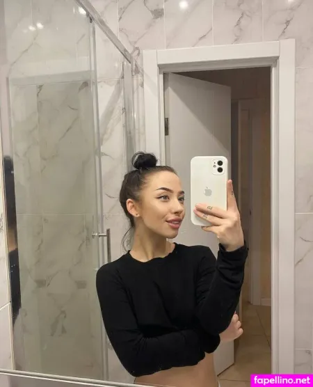 Xoxo Chloee OnlyFans Thumbnail #vC5ZHoxXXp