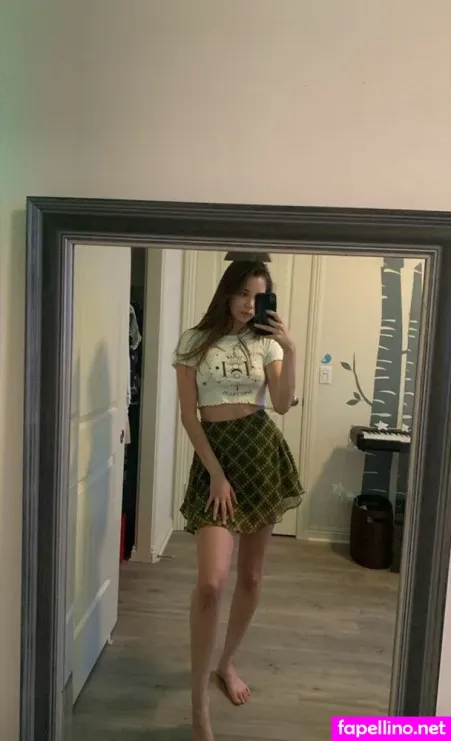 Xoxo Melody OnlyFans Thumbnail #1qiW3QBb6W