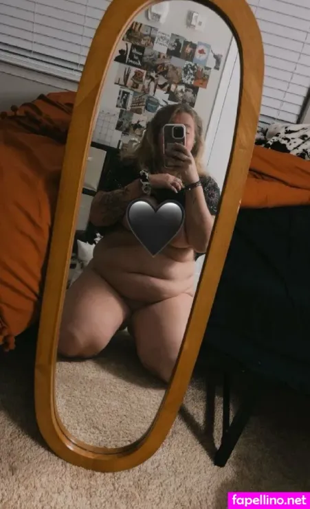 Xoxoemillyy OnlyFans Thumbnail #3KX8Sg9PD8