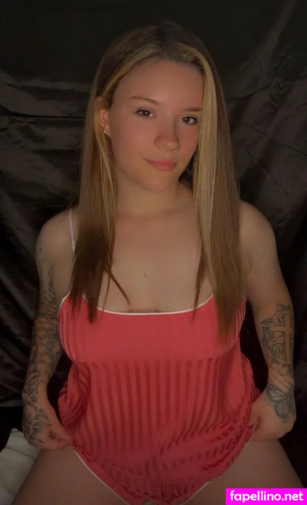 abby smith, abbynicole2001, xoxohotmama01 Nude Leaked OnlyFans Photo #ESxS6QRkfo