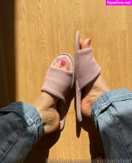 Xoxolovelyfeet OnlyFans Thumbnail #RbC8Dkj9Mo