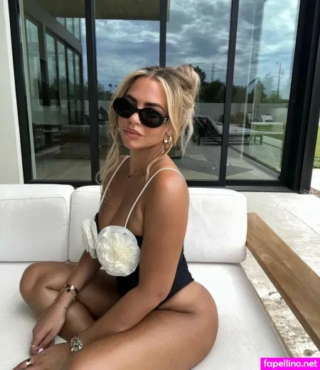 Xoyessica OnlyFans Thumbnail #aI2fvgJOut