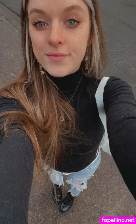 Xpowwiex OnlyFans Thumbnail #vbX3T67GFI
