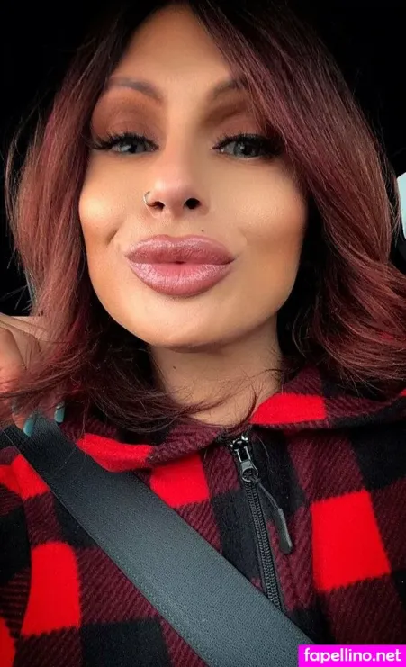 Xprettysmilex OnlyFans Thumbnail #Gqw5b6EtuO