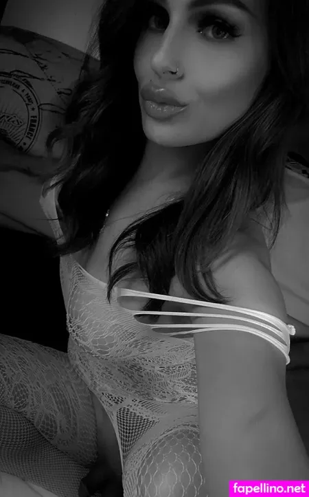 Xprettysmilex OnlyFans Thumbnail #Kn78R5YU48