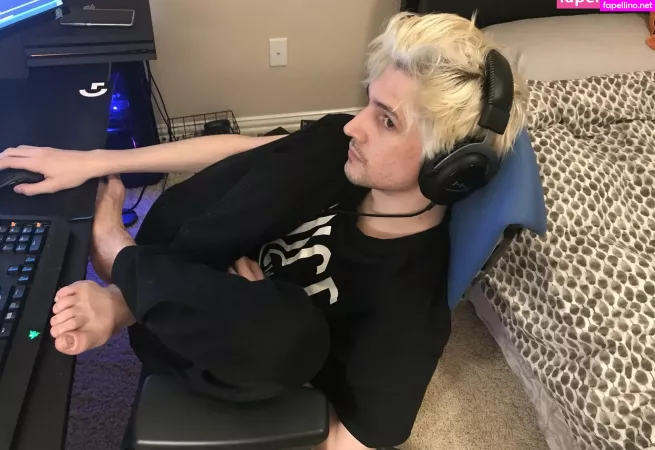 Xqcow1 OnlyFans Thumbnail #7ScTzcJhV8
