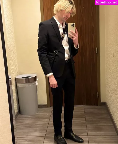 Xqcow1 OnlyFans Thumbnail #CGIhBPUnt2