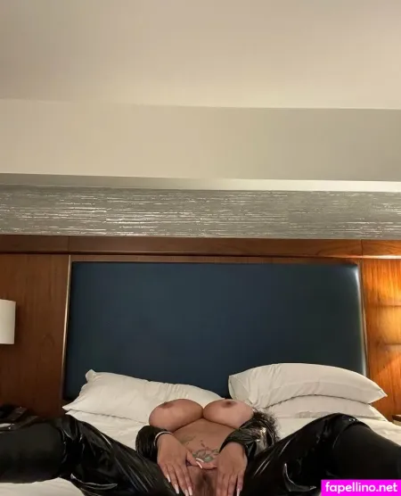 Xratedwife OnlyFans Thumbnail #J035Axd6It
