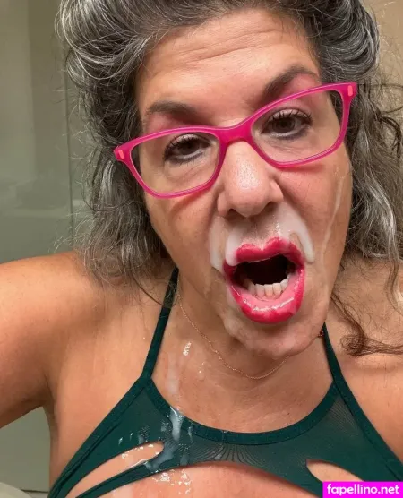 Xratedwife OnlyFans Thumbnail #haxZBqpQ2Y