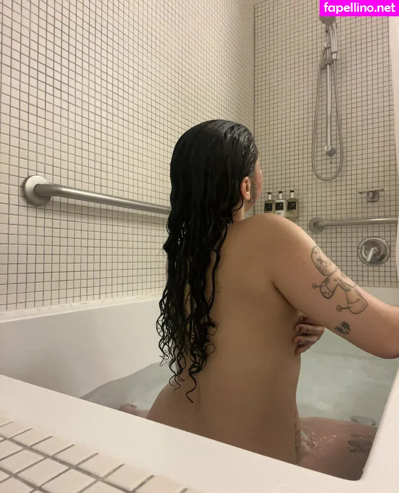 whatisthemaximumcapacityonthis, xsapphiresirenx Nude Leaked OnlyFans Photo #XBEdo4yTMo