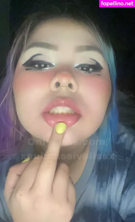 Xsubmissivelissx OnlyFans Thumbnail #7c8SkfR9TX