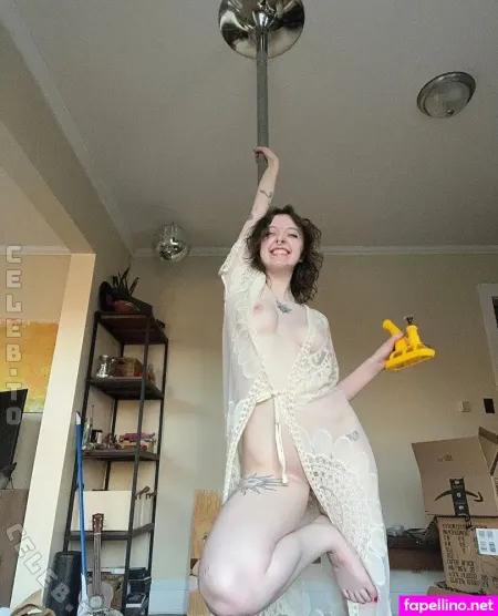 Xsunsub Aka Sunny Daze OnlyFans Thumbnail #Jv4i8qhak0