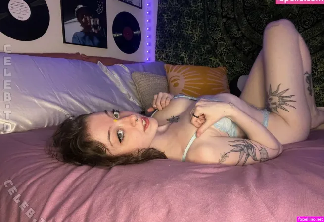 Xsunsub Aka Sunny Daze OnlyFans Thumbnail #SilRCz3Irj