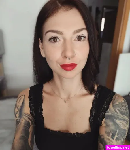 Xtheresa OnlyFans Thumbnail #0CbAZiNOmt