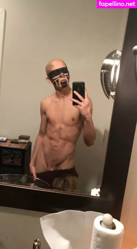 Xtheromanempire1 OnlyFans Thumbnail #PigLuGF3dz