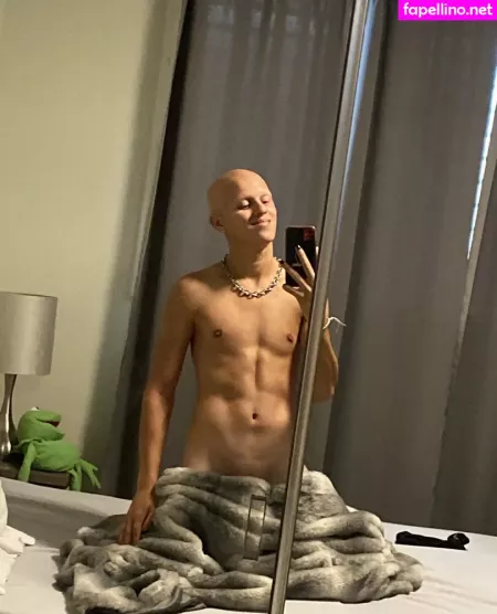 Xtheromanempire1 OnlyFans Thumbnail #vJywzzSYYu