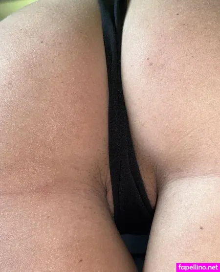 Xthesecretwifex OnlyFans Thumbnail #2oLyhzVo9W