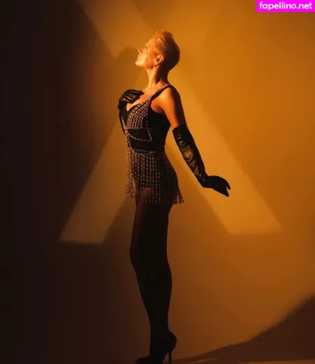 Xuxa Meneghel OnlyFans Thumbnail #66Xqzvtlsq