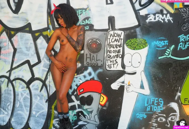 Xuxa OnlyFans Thumbnail #UZMyrKYEUF