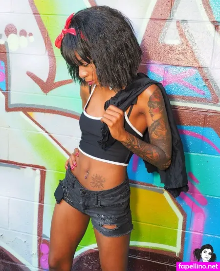 Xuxa OnlyFans Thumbnail #ym3H58E5Cw