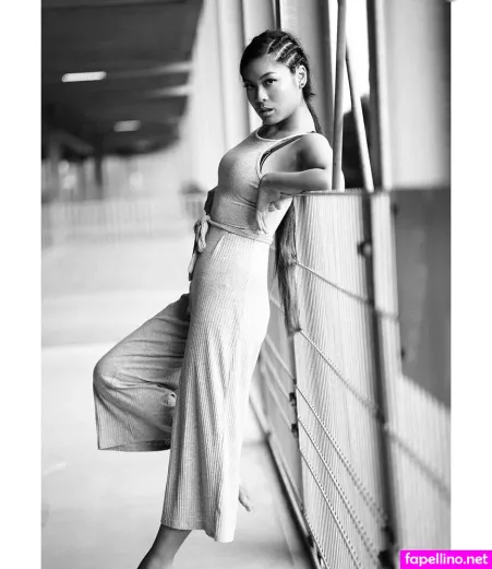 Xveepi OnlyFans Thumbnail #Z63k5GIAYn