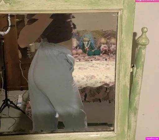 Xwhitewrenx OnlyFans Thumbnail #o1sVFA6Sio