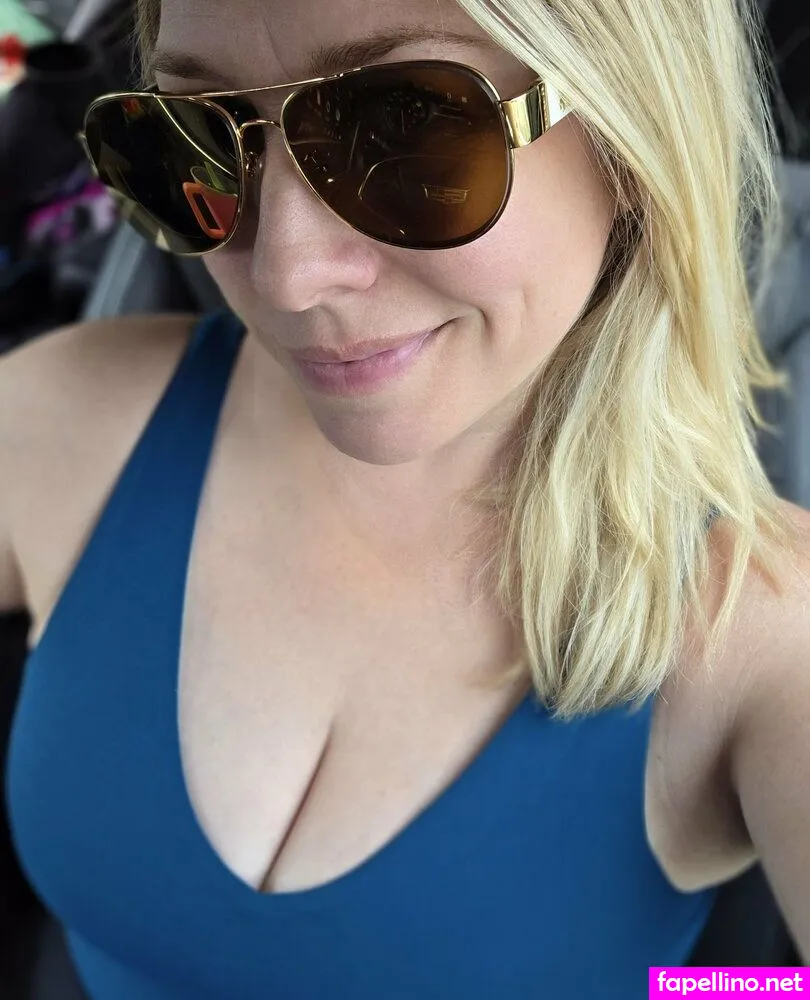 blondienextdoor2, xxblondienextdoorxx Nude Leaked OnlyFans Photo #at4UZM58t3