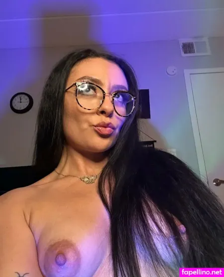 Xxillenia OnlyFans Thumbnail #q0sajkaXqz