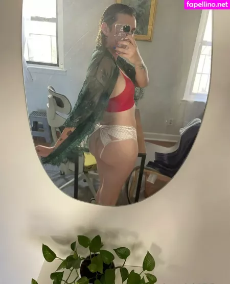 Xxpissgirl420xx OnlyFans Thumbnail #SD4INc6cNE