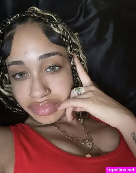 Xxprettyfaceee OnlyFans Thumbnail #YNgGBd5Uv2