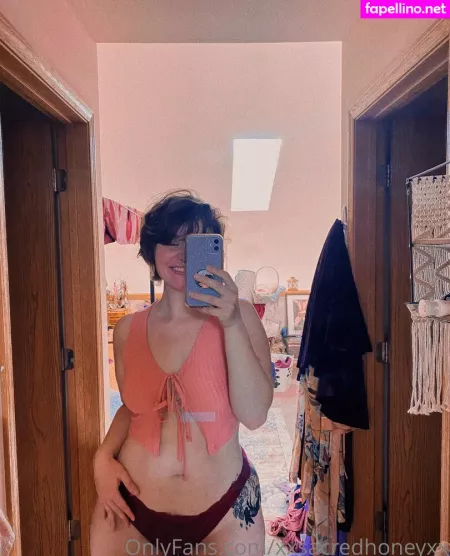 Xxsacredhoneyxx OnlyFans Thumbnail #o1VEc1Uh42