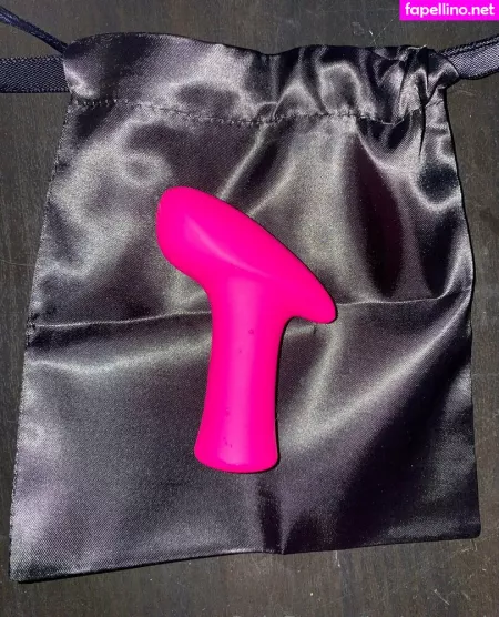 Xxsxrxh OnlyFans Thumbnail #4BGWVXrHXT