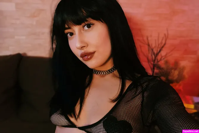 Xxxena X OnlyFans Thumbnail #rYROL5cYND