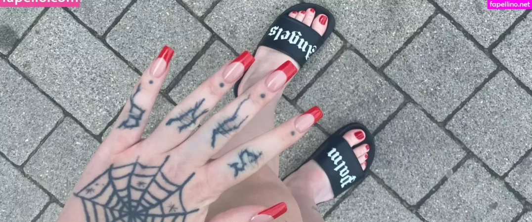 Xxxgothdollxxx OnlyFans Thumbnail #uehzVW525E
