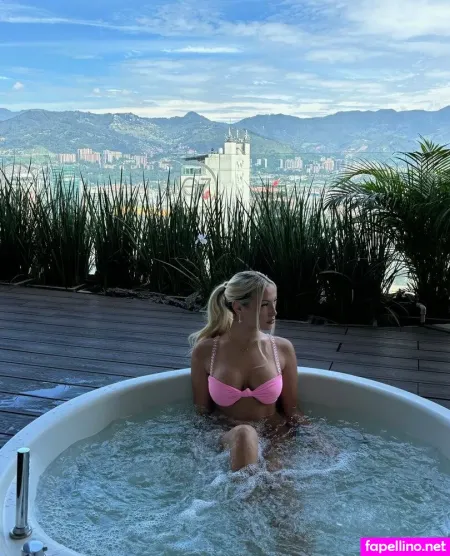 Xxxmilamonet 1 OnlyFans Thumbnail #OiWE1frNk7