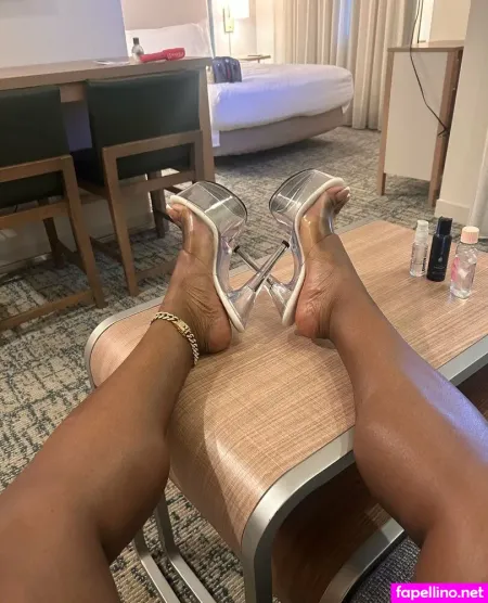 Xxxquisitesoles OnlyFans Thumbnail #JgJVcOGseq