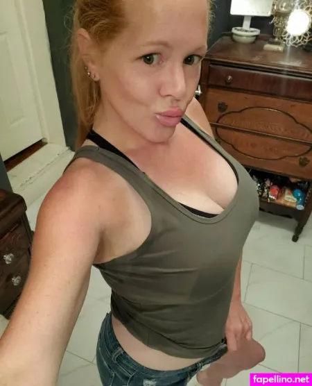 Xxxscarlettrose OnlyFans Thumbnail #ferBO8hX6Z