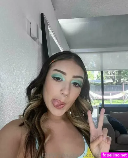Xxxvioletgems OnlyFans Thumbnail #Cd4fZVNzw3