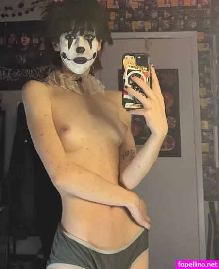 Xxxzombiezx Main Profile Photo
