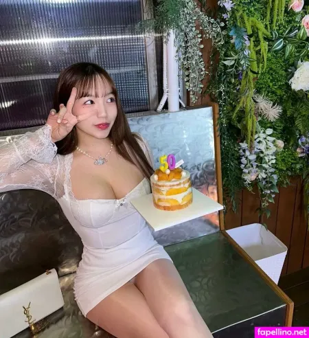 Y Bly OnlyFans Thumbnail #cUDEizkInR