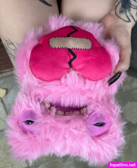 Y0urgothgirl OnlyFans Thumbnail #eruaEzGFUA