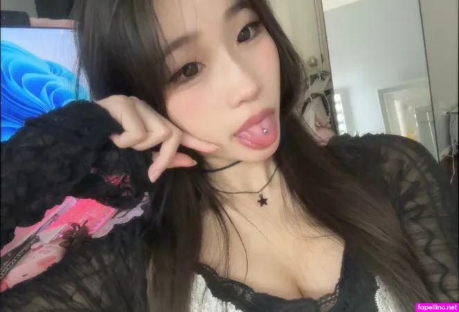 Y3miku OnlyFans Thumbnail #M7n43pCYZT