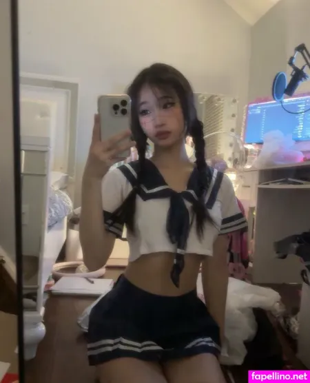 Y3miku OnlyFans Thumbnail #OqUc9Lp8Zm