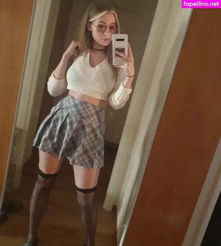 Yaboielina OnlyFans Thumbnail #oRlLgsWINg