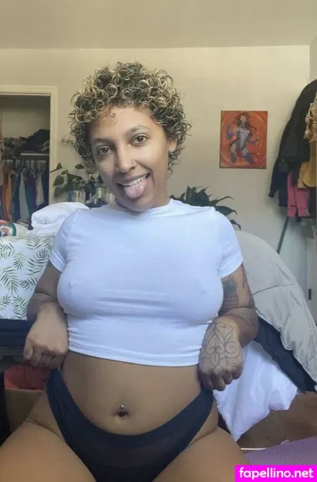 Yaddy Bee OnlyFans Thumbnail #0WF8Bsu9HI