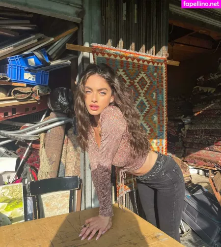 Yael Shelbia OnlyFans Thumbnail #0ME8Vj1OgK