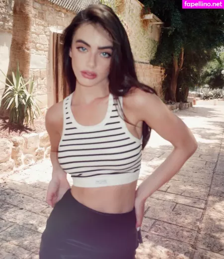 Yael Shelbia OnlyFans Thumbnail #u7me3M5cwu