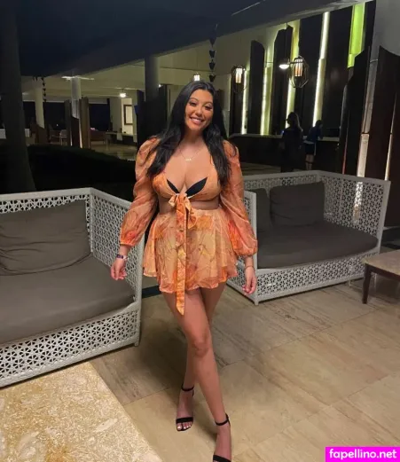 Yagirlmels OnlyFans Thumbnail #F1NhLD3nyq