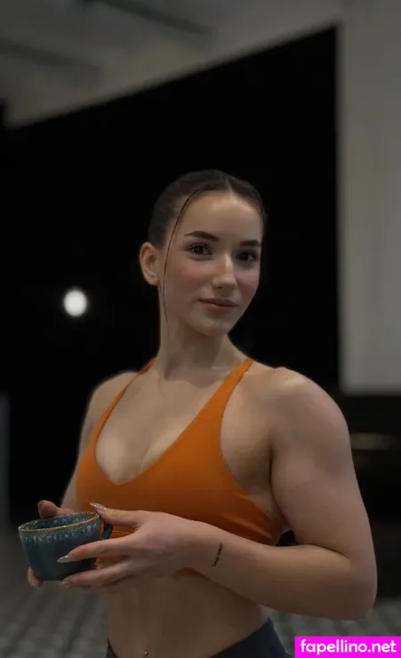 Yagmurakbulutt Main Profile Photo